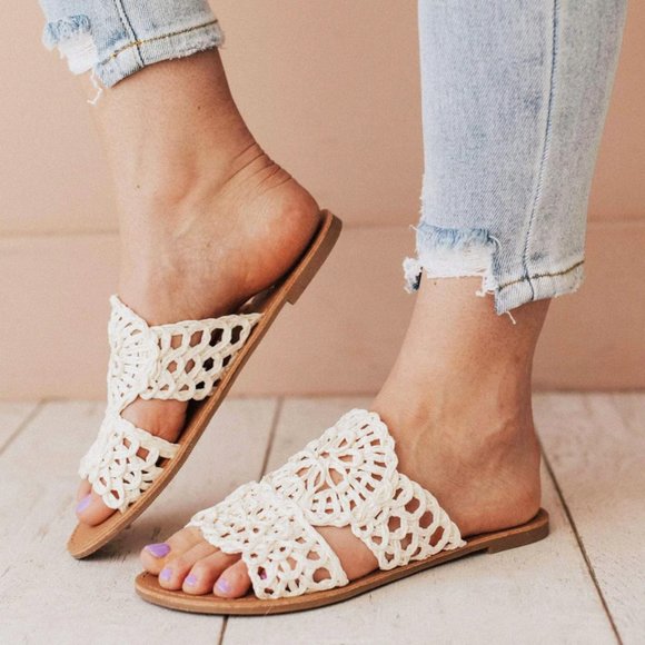 NEW Off White Crochet Lace Raffia Straw Slip On Slides Slippers Sandals Shoes - Picture 3 of 12